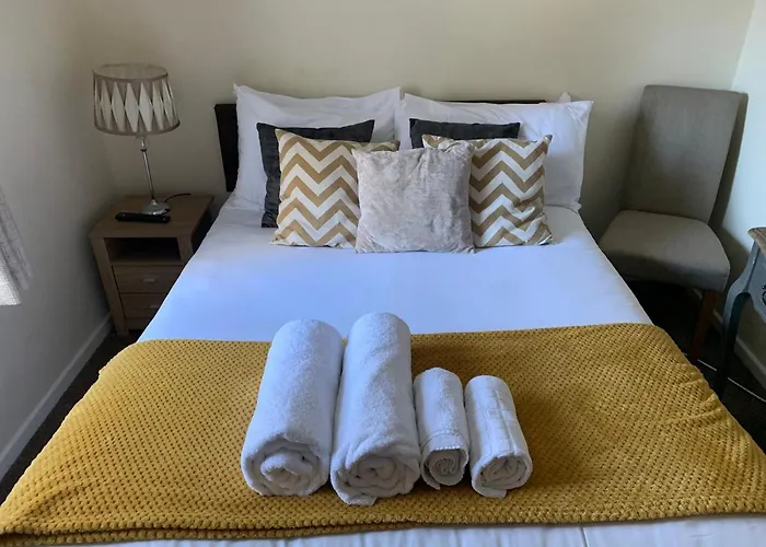 The Globe 3* Penrith